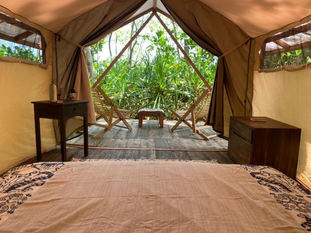 Luxury tent Camp Tarimbang *